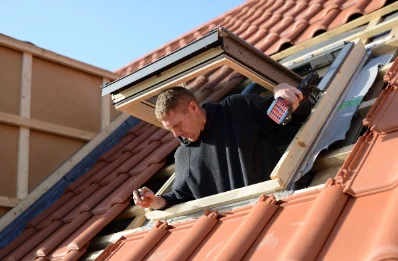 Pose de fenêtres de toit Velux à Étreval